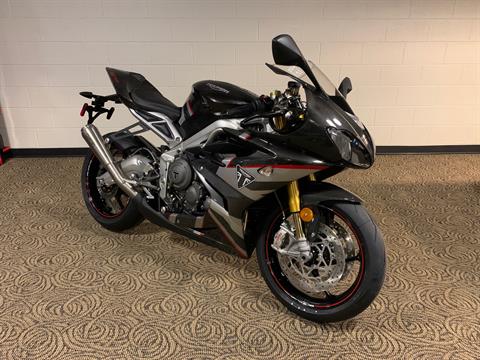 2020 Triumph Daytona Moto2 765 Limited Edition in Shelby Township, Michigan
