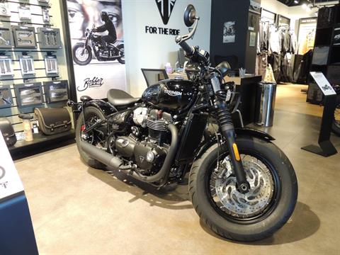 2019 Triumph Bonneville Bobber Black in Shelby Township, Michigan
