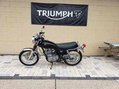 2016 Yamaha SR400 in Shelby Township, Michigan