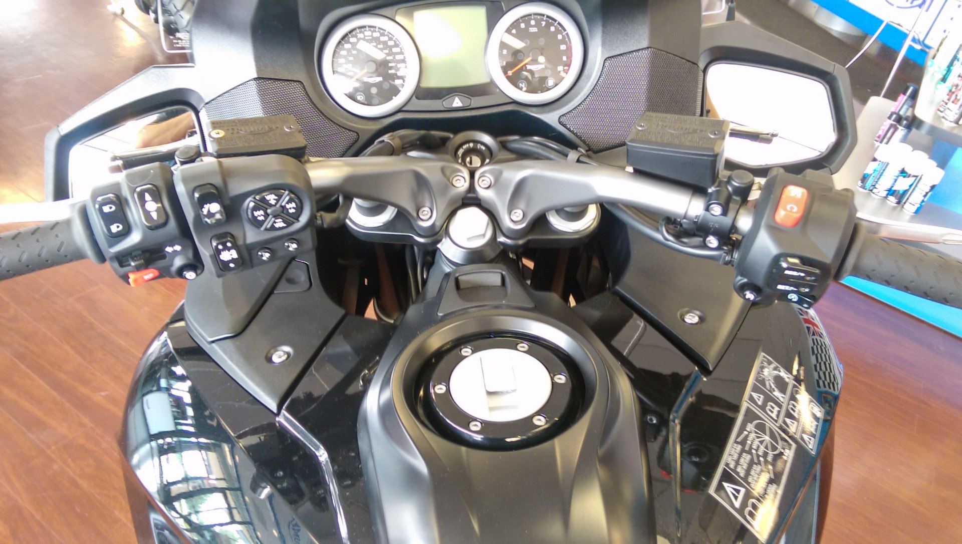2016 Triumph Trophy SE ABS in Shelby Township, Michigan