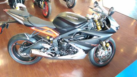 2016 Triumph Daytona 675 R ABS in Shelby Township, Michigan