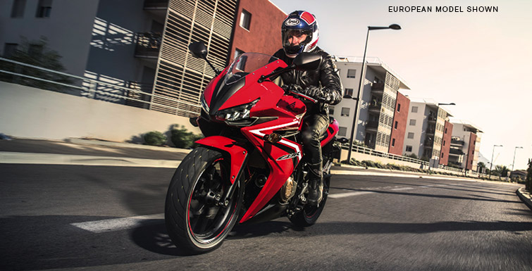 2016 Honda CBR®500R in Shelby Township, Michigan