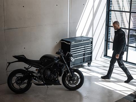 2023 Triumph Street Triple RS in Shelby Township, Michigan - Photo 15