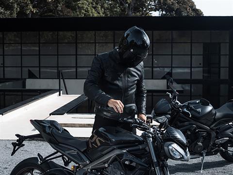 2023 Triumph Street Triple RS in Shelby Township, Michigan - Photo 17