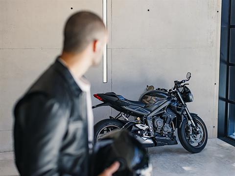 2023 Triumph Street Triple RS in Shelby Township, Michigan - Photo 19